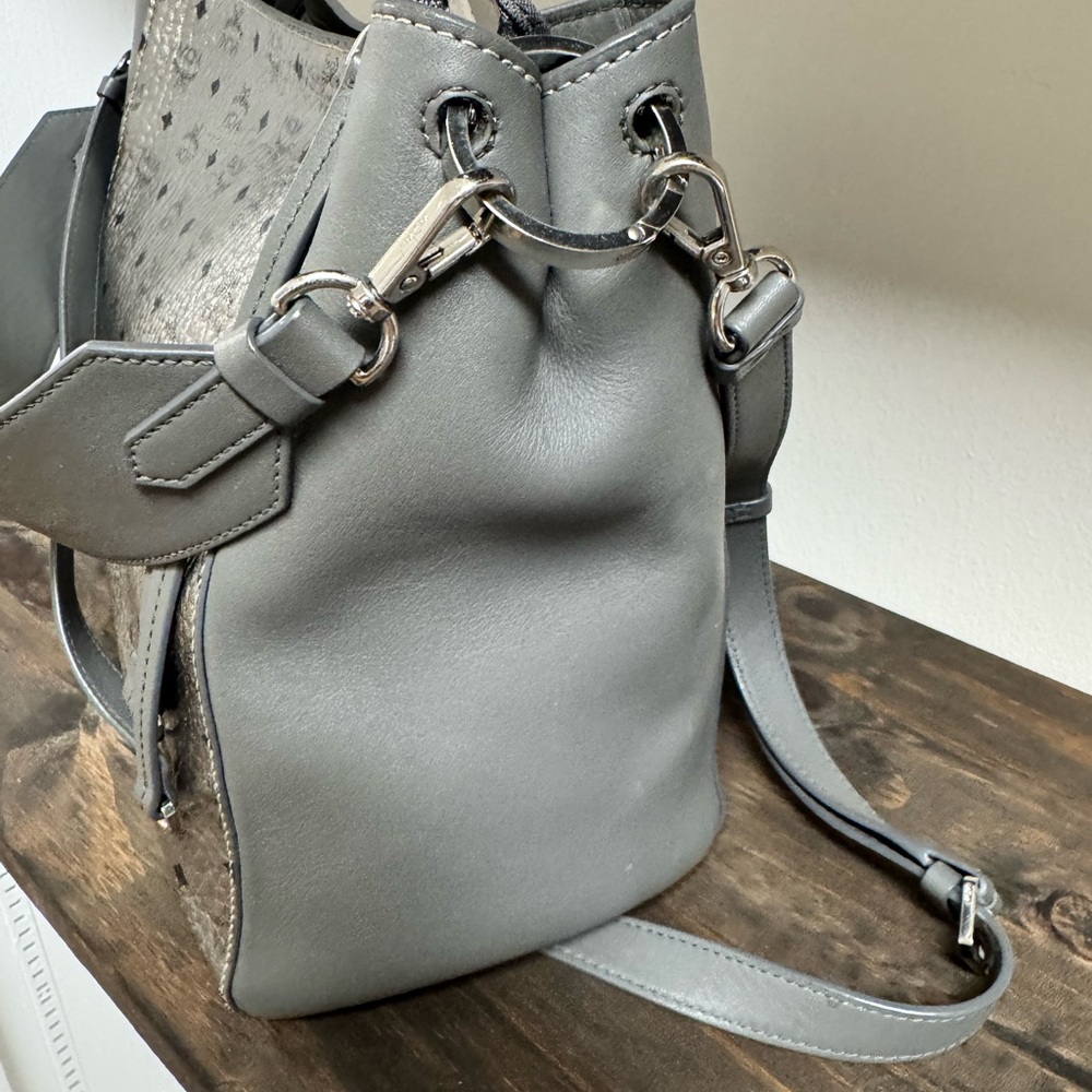 MCM Metallic Silver and Black Shoulder Bag - Picture 7 of 13